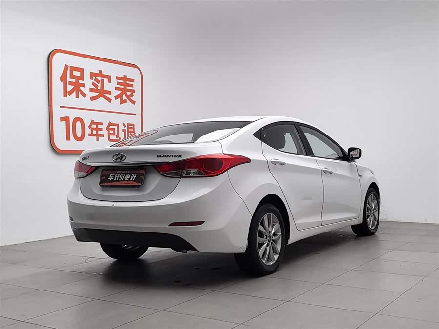 Hyundai Elantra 2015