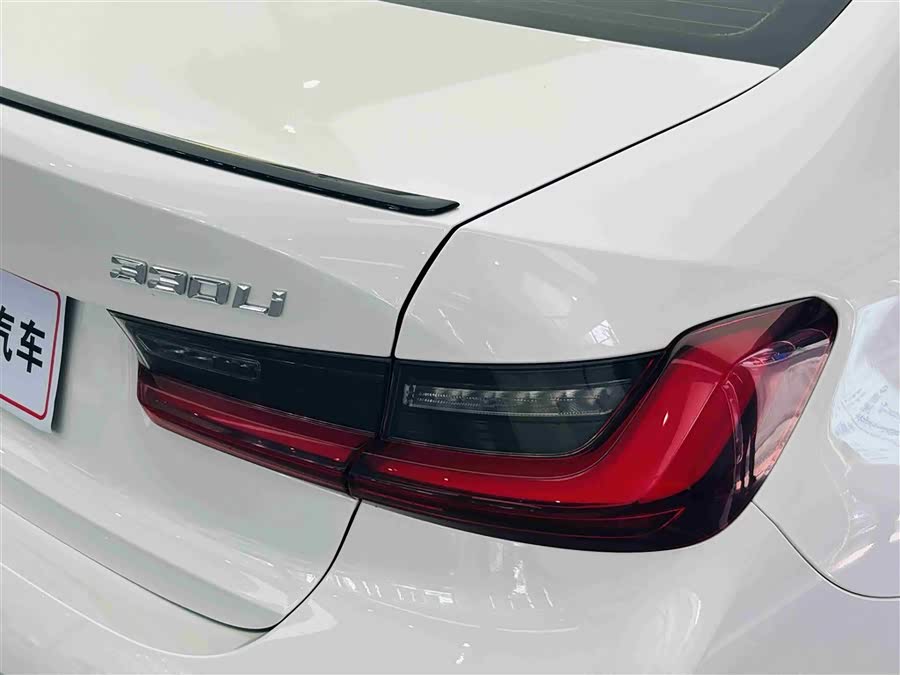 BMW 3 Series 2023 — фото 12