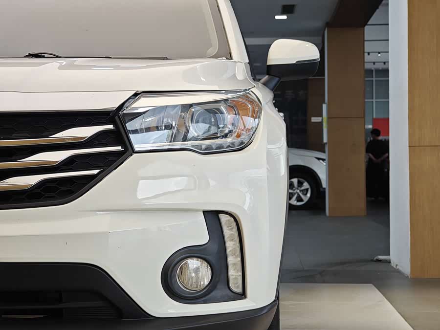 GAC Trumpchi GS4 2015