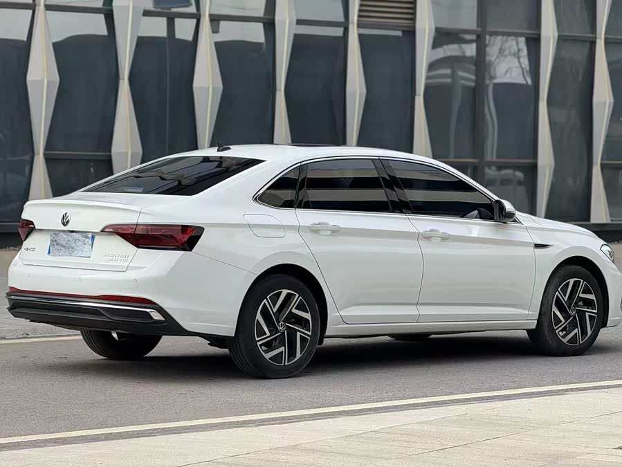 Volkswagen Sagitar 2025