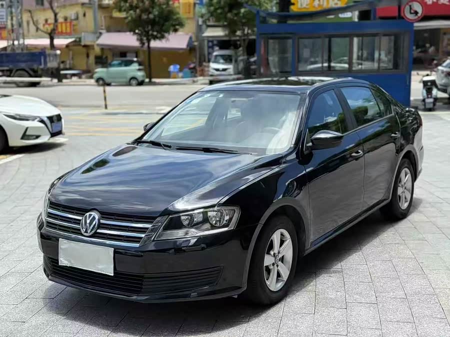 Volkswagen Lavida 2013