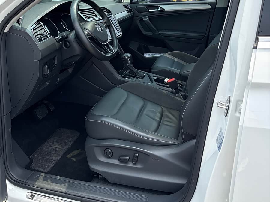 Volkswagen Tiguan L 2019 — фото 9