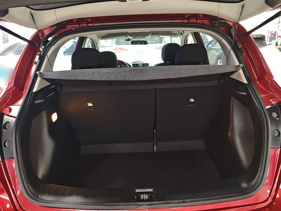 Nissan Tiida 2019 — фото 15