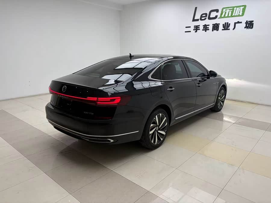 Volkswagen Passat 2023