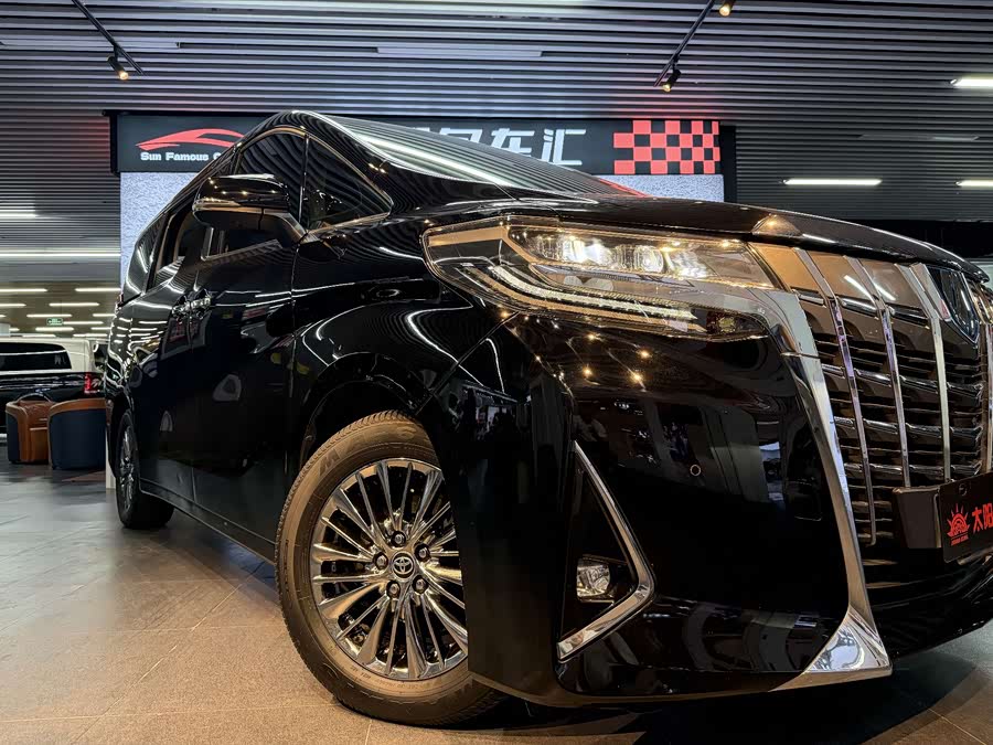 Toyota Alphard 2019