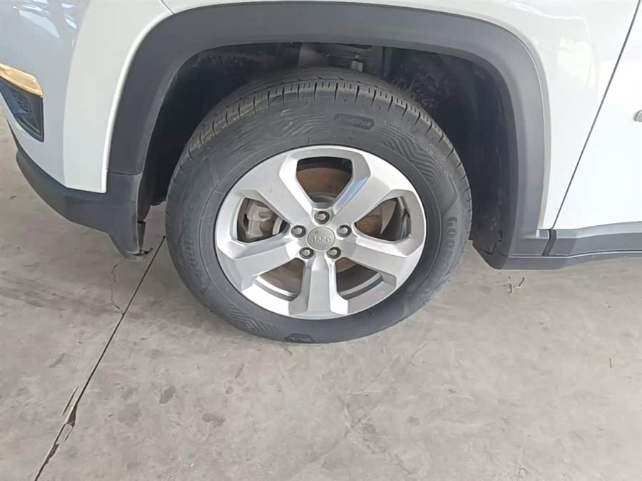 Jeep Compass 2019 — фото 23