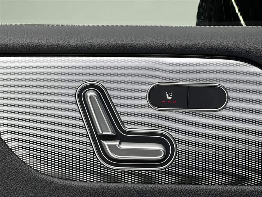 Mercedes-Benz GLB 2021 — фото 18