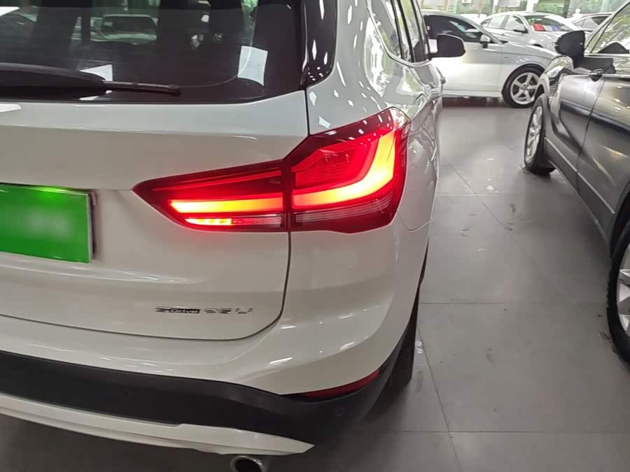 BMW X1 2020 — фото 8