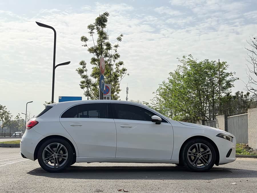 Mercedes-Benz A-Class 2019 — фото 24