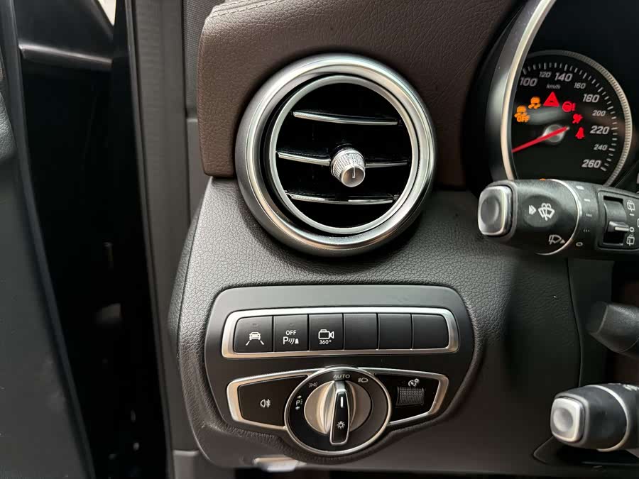 Mercedes-Benz GLC 2019 — фото 15