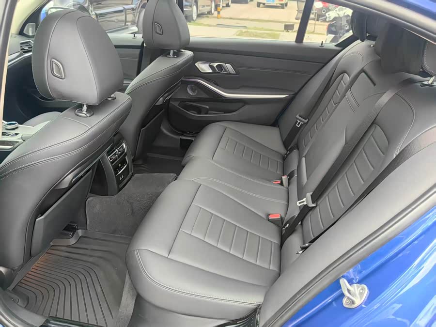BMW 3 Series 2020 — фото 16