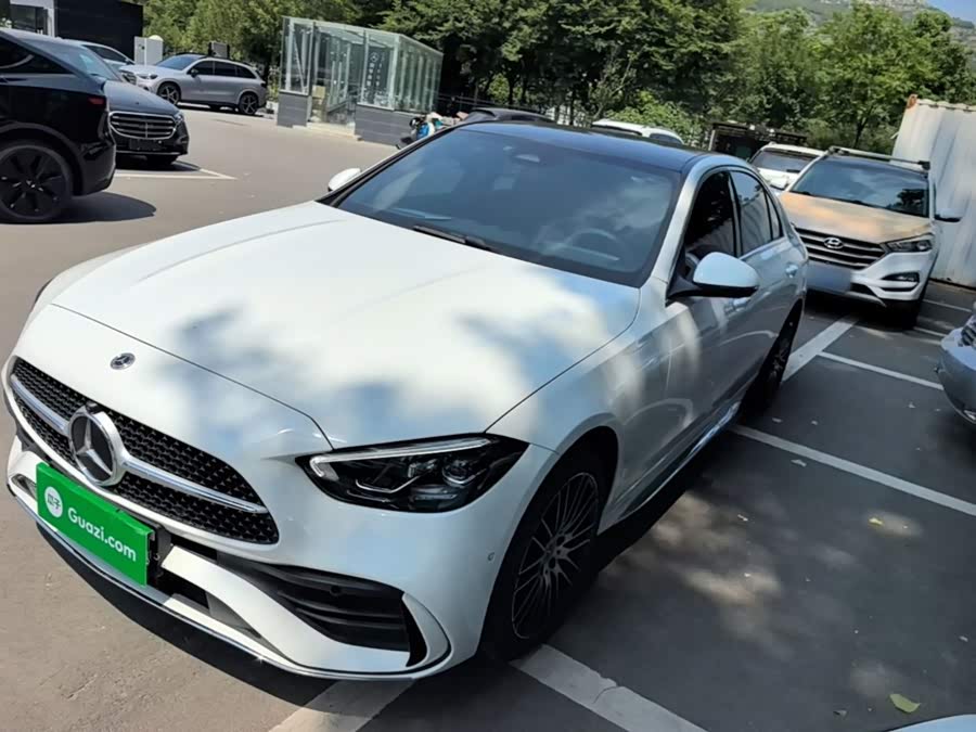 Mercedes-Benz C-Class 2025