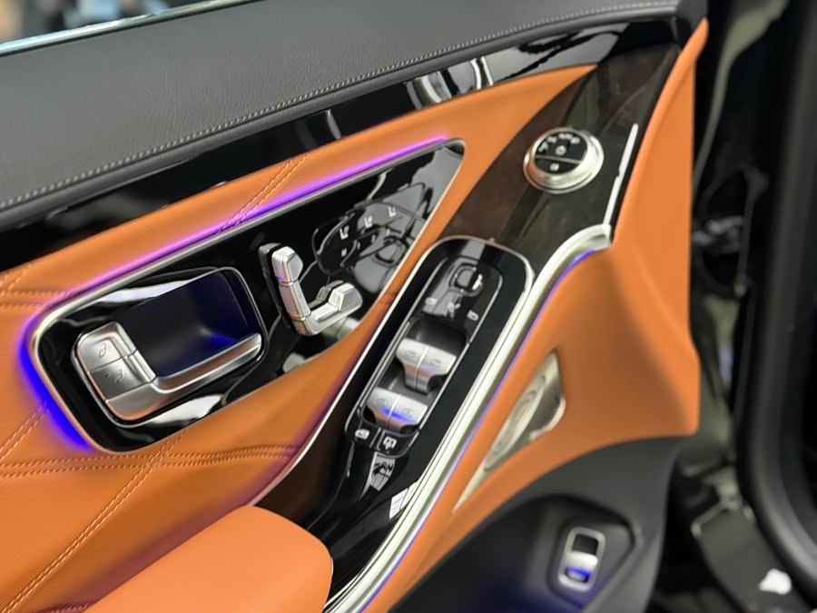 Mercedes-Benz Maybach S-Class 2025