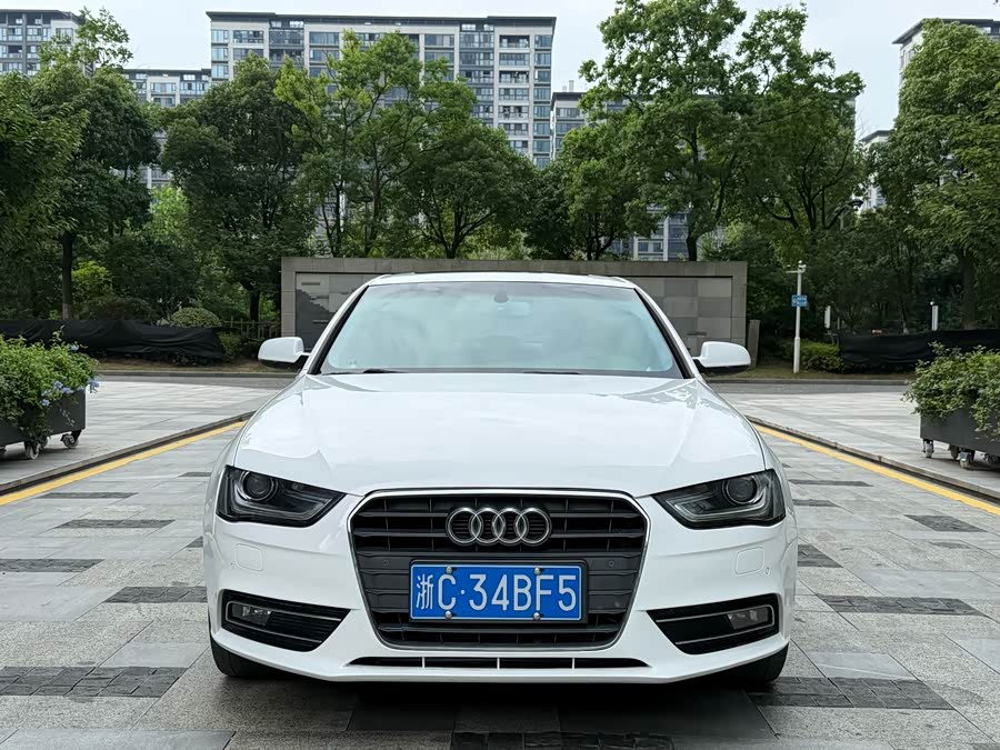 Audi A4L 2015