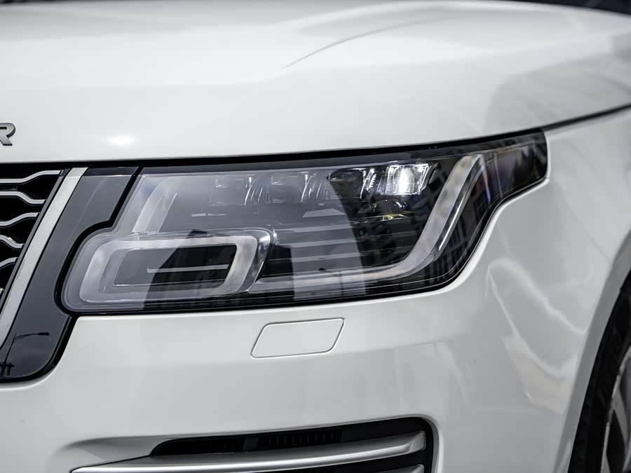 Land Rover Range Rover 2021 — фото 14
