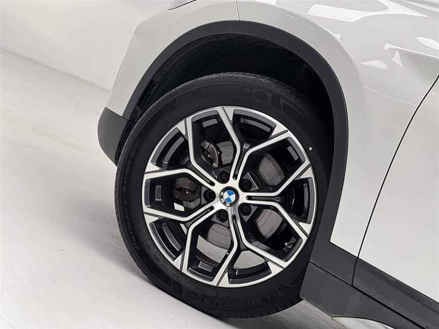 BMW X1 2022 — фото 9