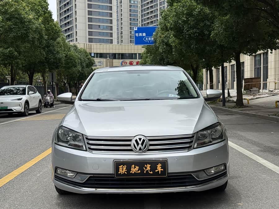 Volkswagen Magotan 2012