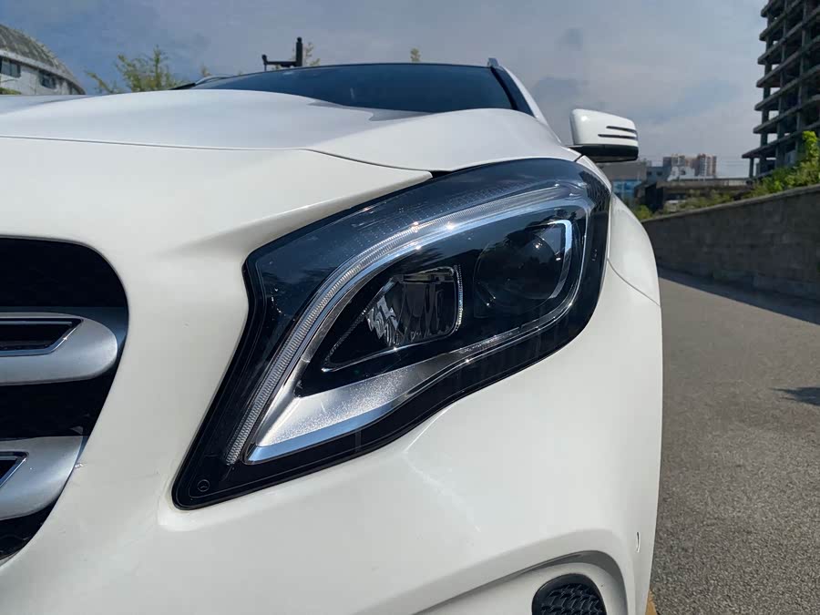 Mercedes-Benz GLA 2018 — фото 15
