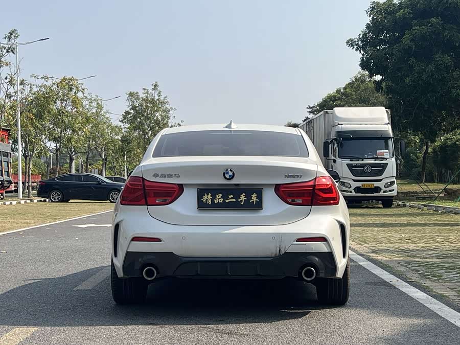 BMW 1 Series 2023