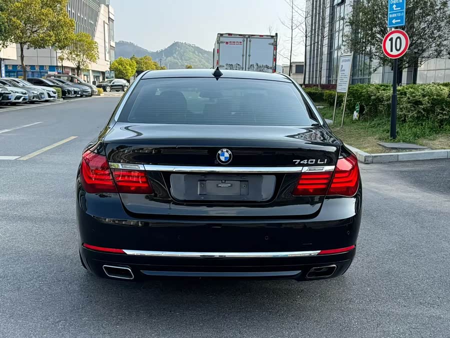 BMW 7 Series 2013