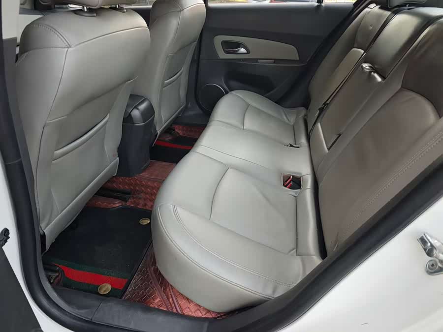 Chevrolet Cruze 2013