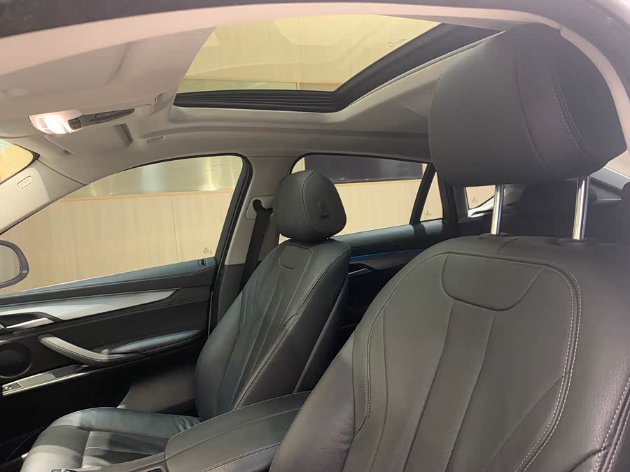 BMW X6 2018 — фото 15