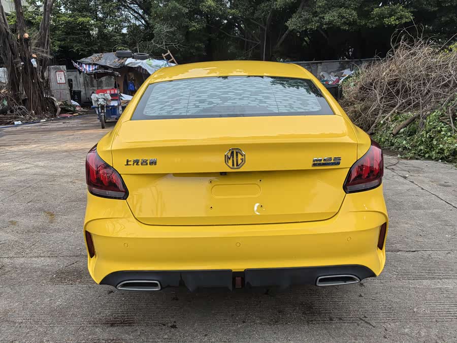 MG MG5 2021