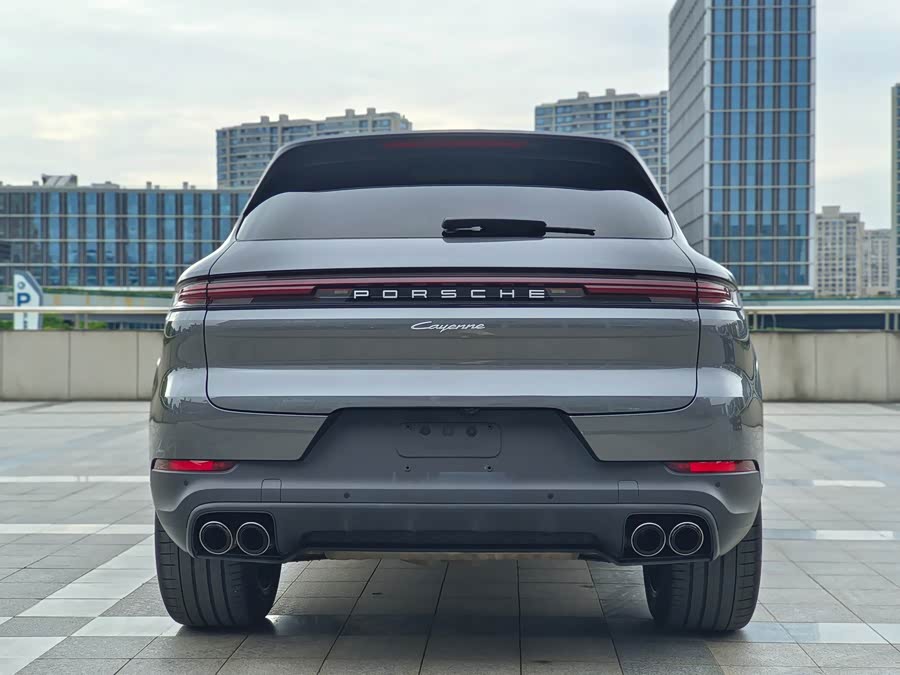 Porsche Cayenne 2024