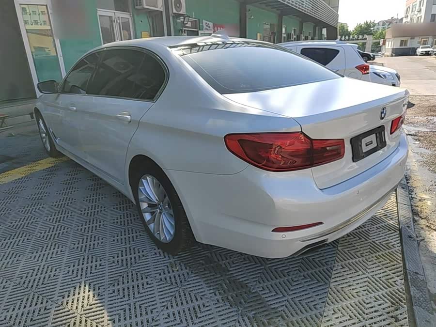 BMW 5 Series 2019