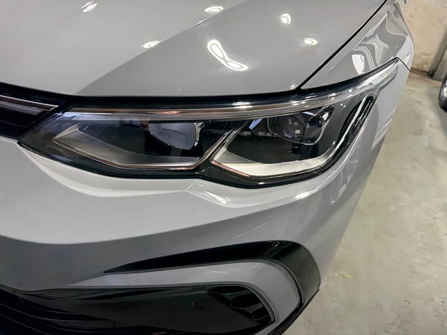 Volkswagen Golf 2023