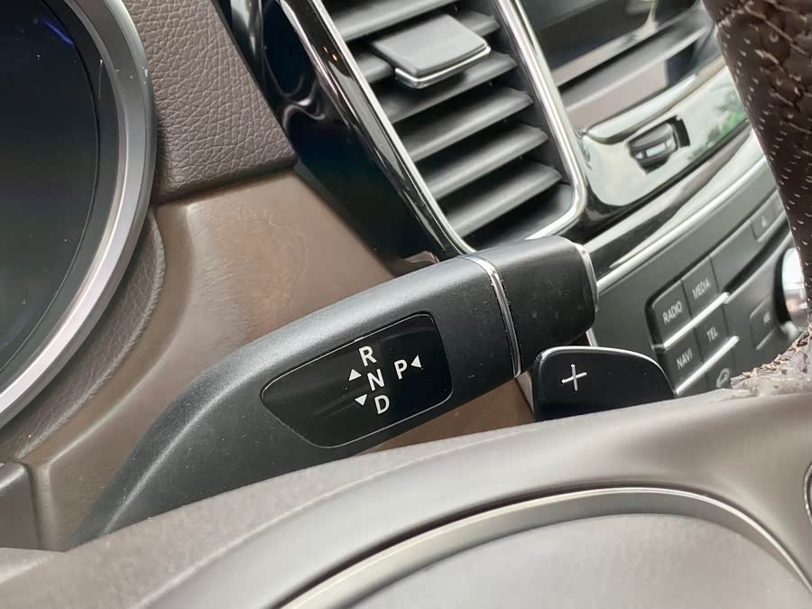 Mercedes-Benz GLE 2016 — фото 19