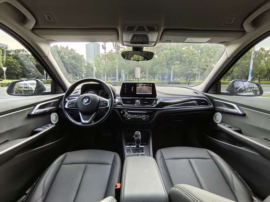 BMW 1 Series 2021 — фото 14