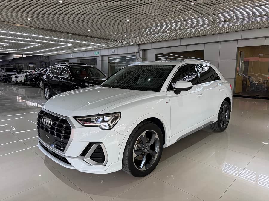 Audi Q3 2022