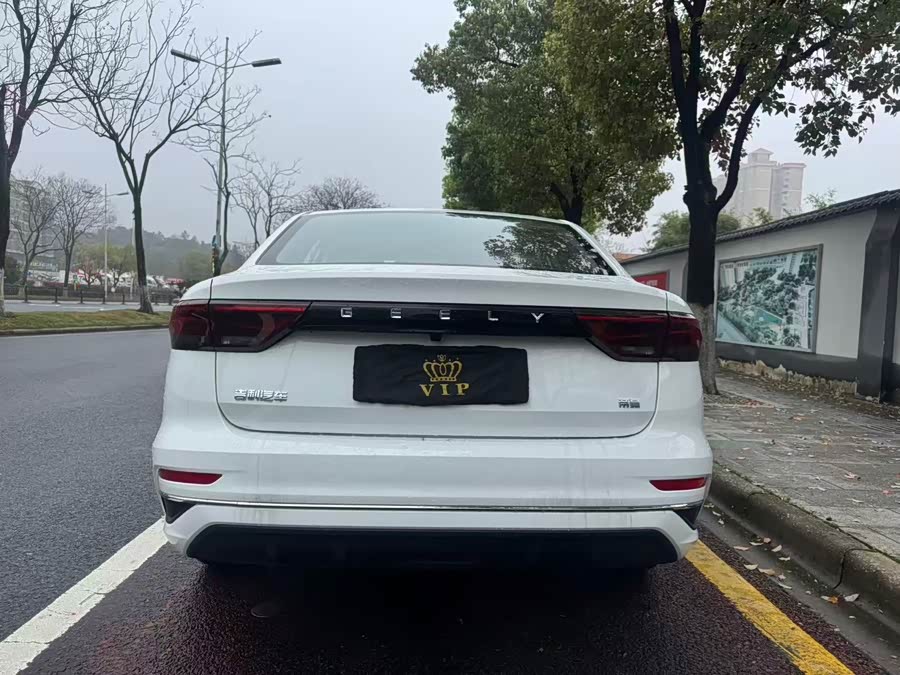 Geely Emgrand 2025