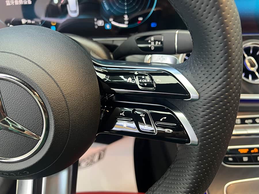 Mercedes-Benz E-Class 2023 — фото 10