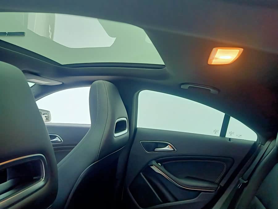Mercedes-Benz CLA 2018 — фото 16