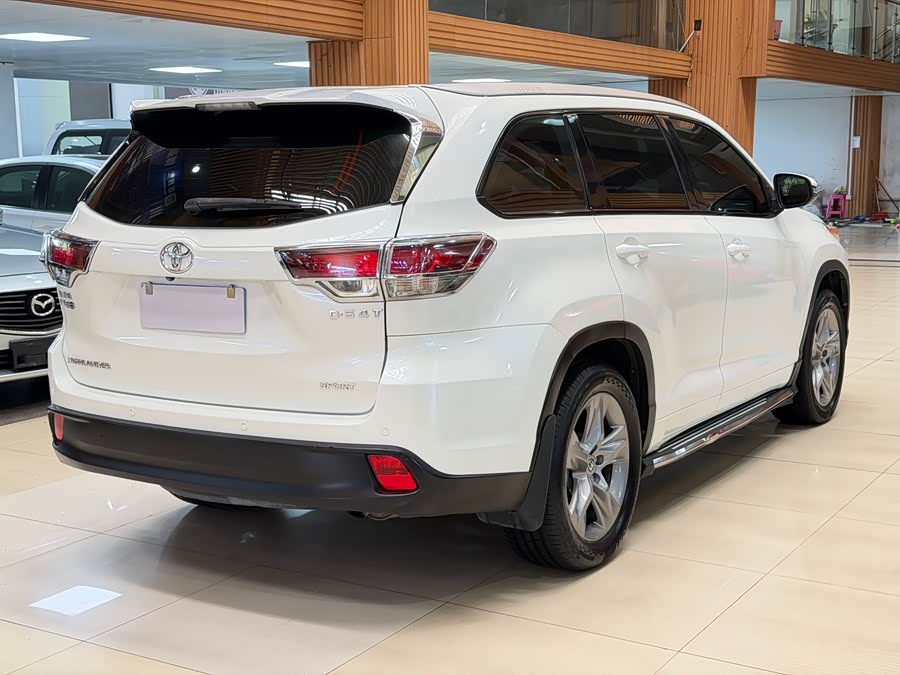 Toyota Highlander 2015 — фото 18