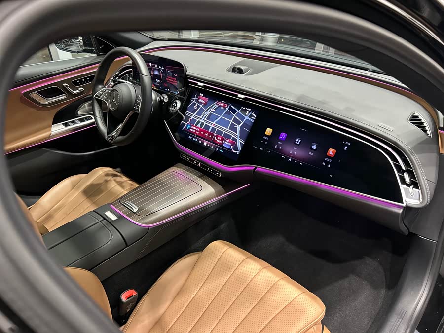 Mercedes-Benz E-Class 2024 — фото 22