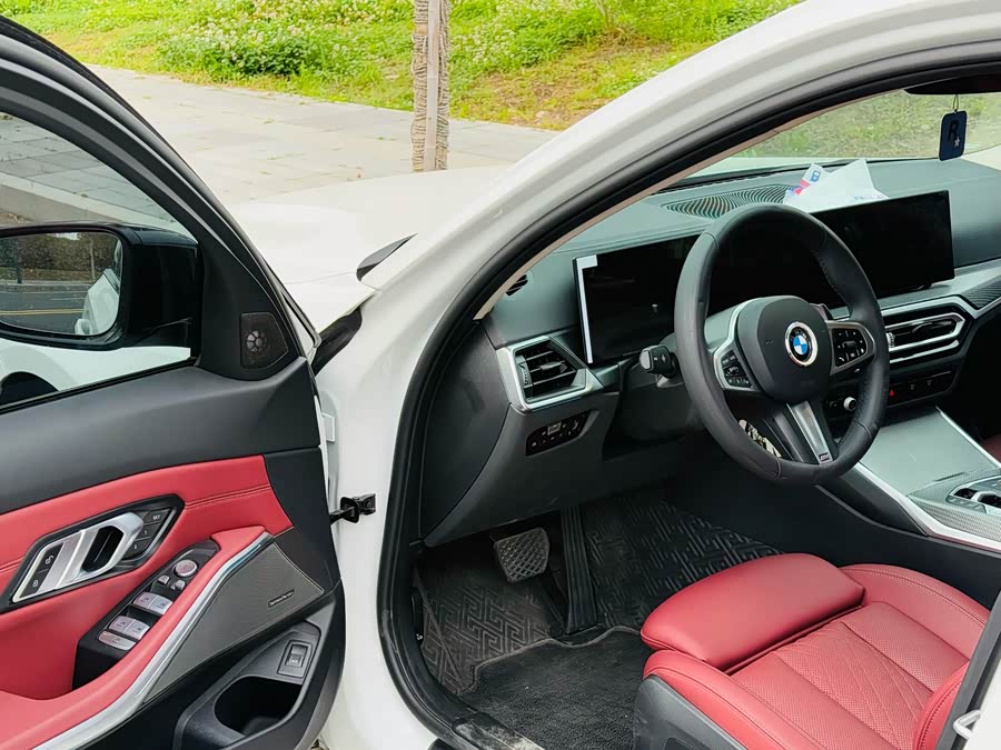 BMW 3 Series 2024