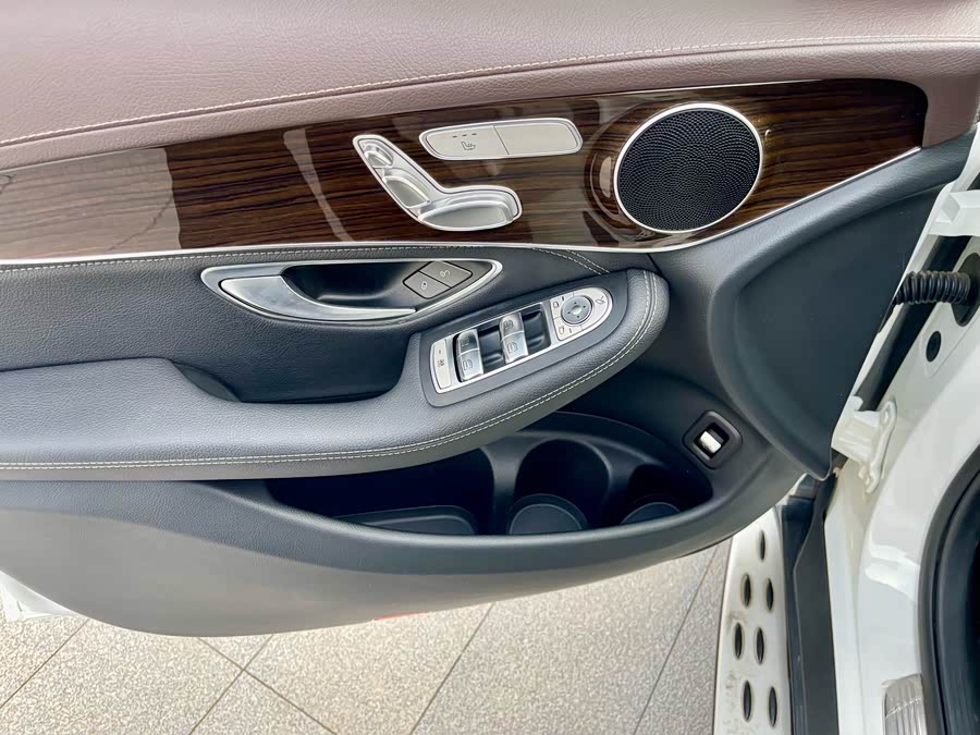 Mercedes-Benz GLC 2019