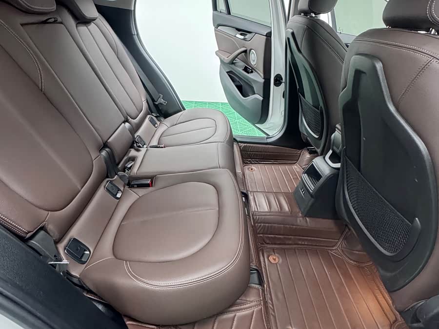 BMW X1 2022 — фото 13