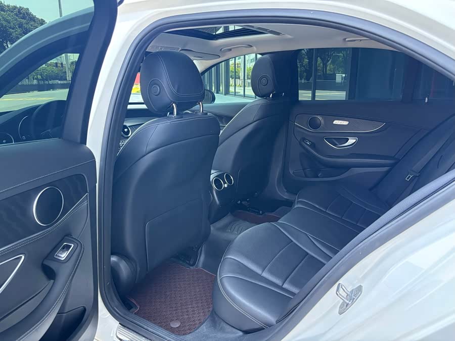 Mercedes-Benz C-Class 2018