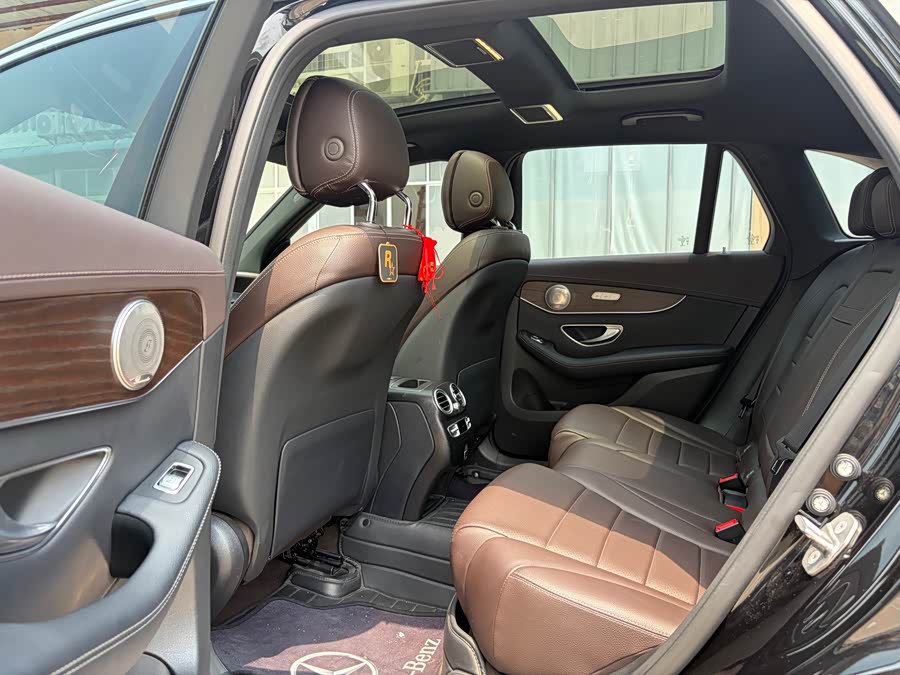 Mercedes-Benz GLC 2021