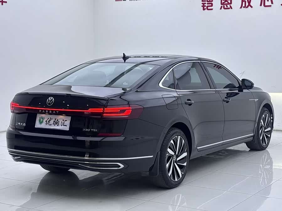 Volkswagen Passat 2024