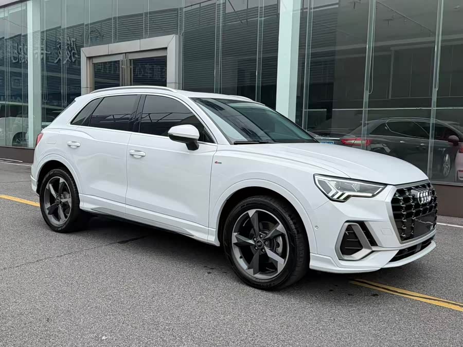 Audi Q3 2022