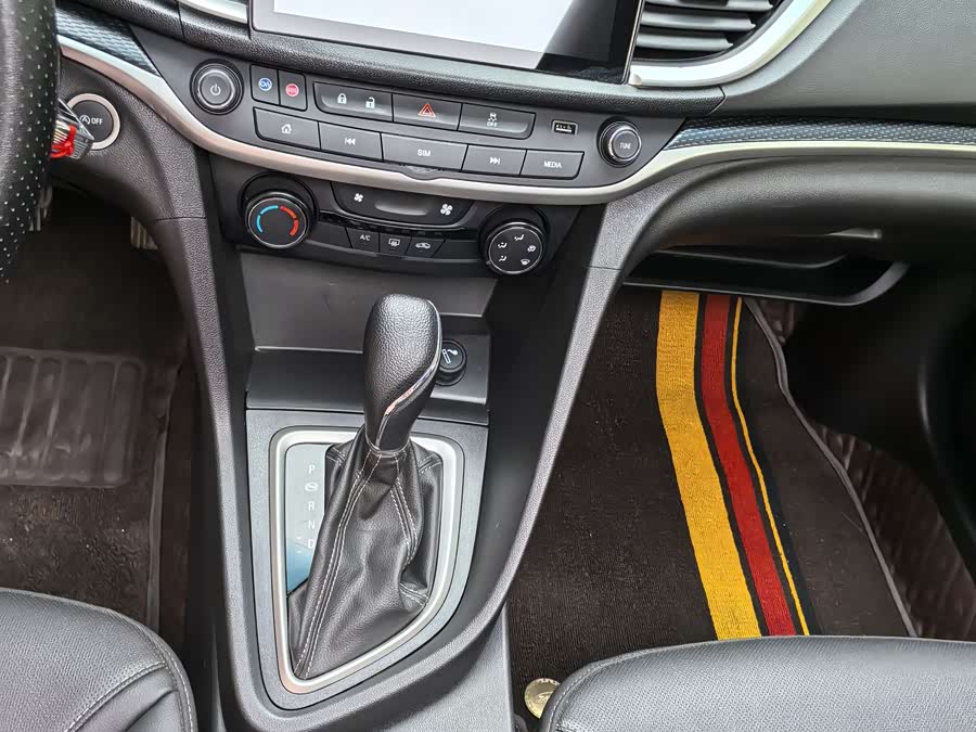 Buick Excelle 2021 — фото 12