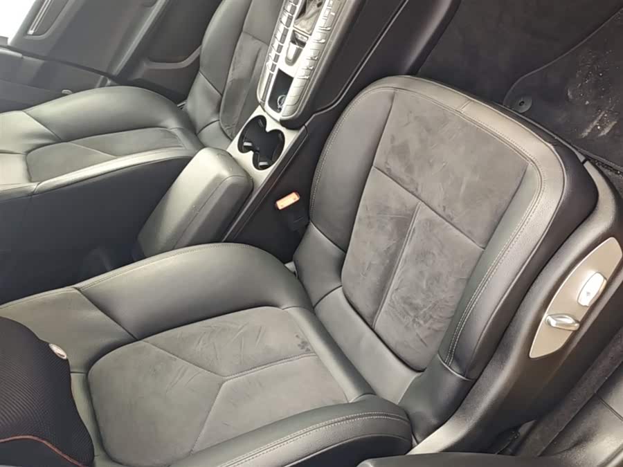 Porsche Macan 2018 — фото 25