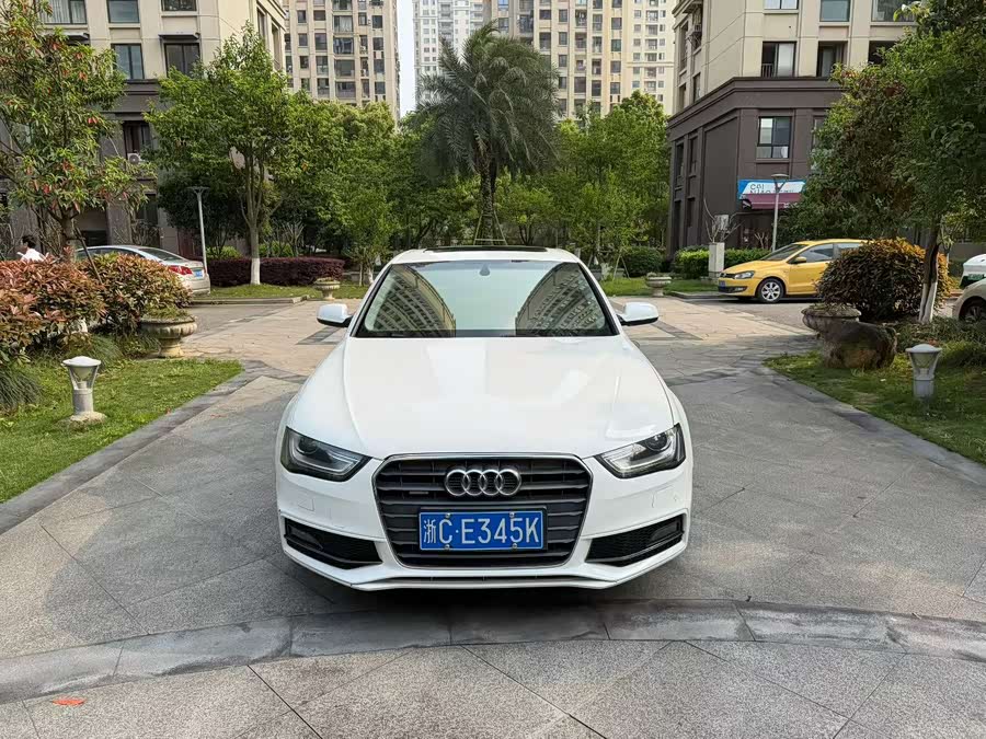 Audi A4L 2015