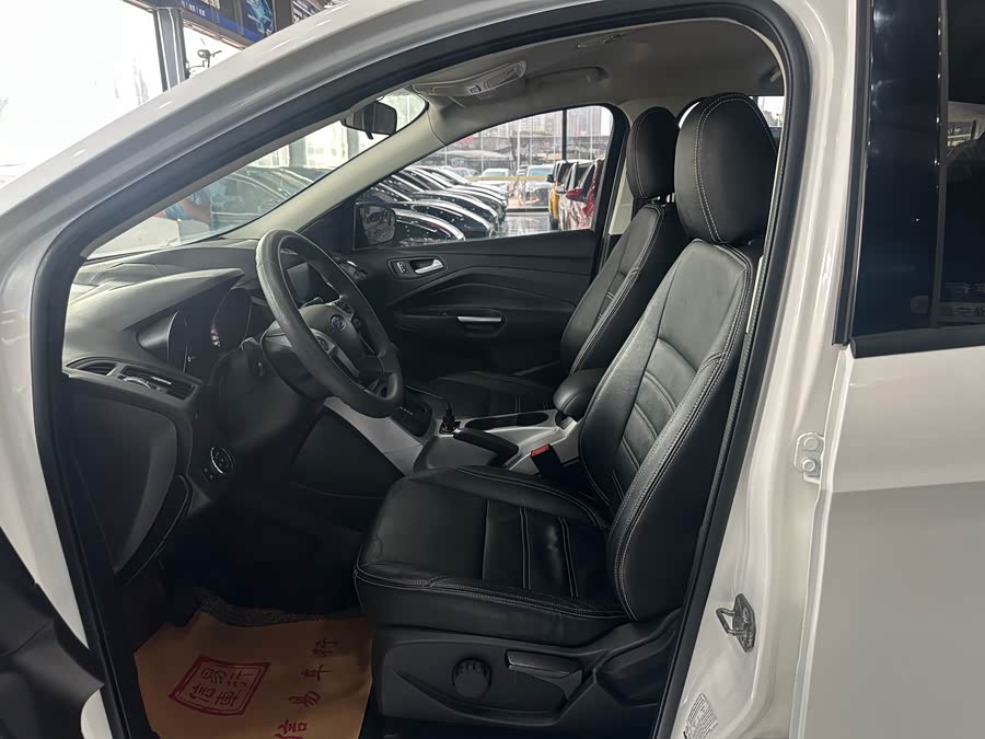 Ford Kuga 2015