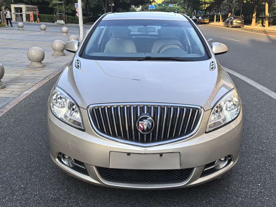 Buick Excelle 2013